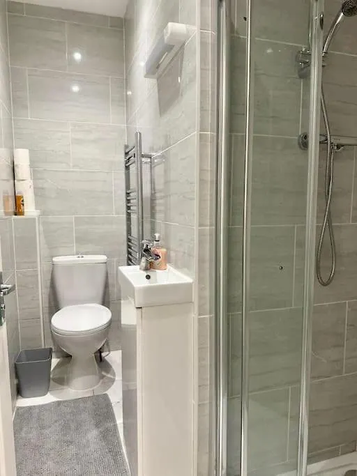 House By Araminta Houslow Apartment Hounslow