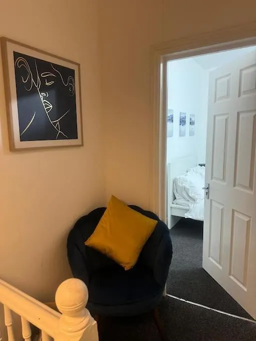House By Araminta Houslow Apartment Hounslow